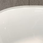 Bañera disponible en acabado blanco brillante o blanco suave